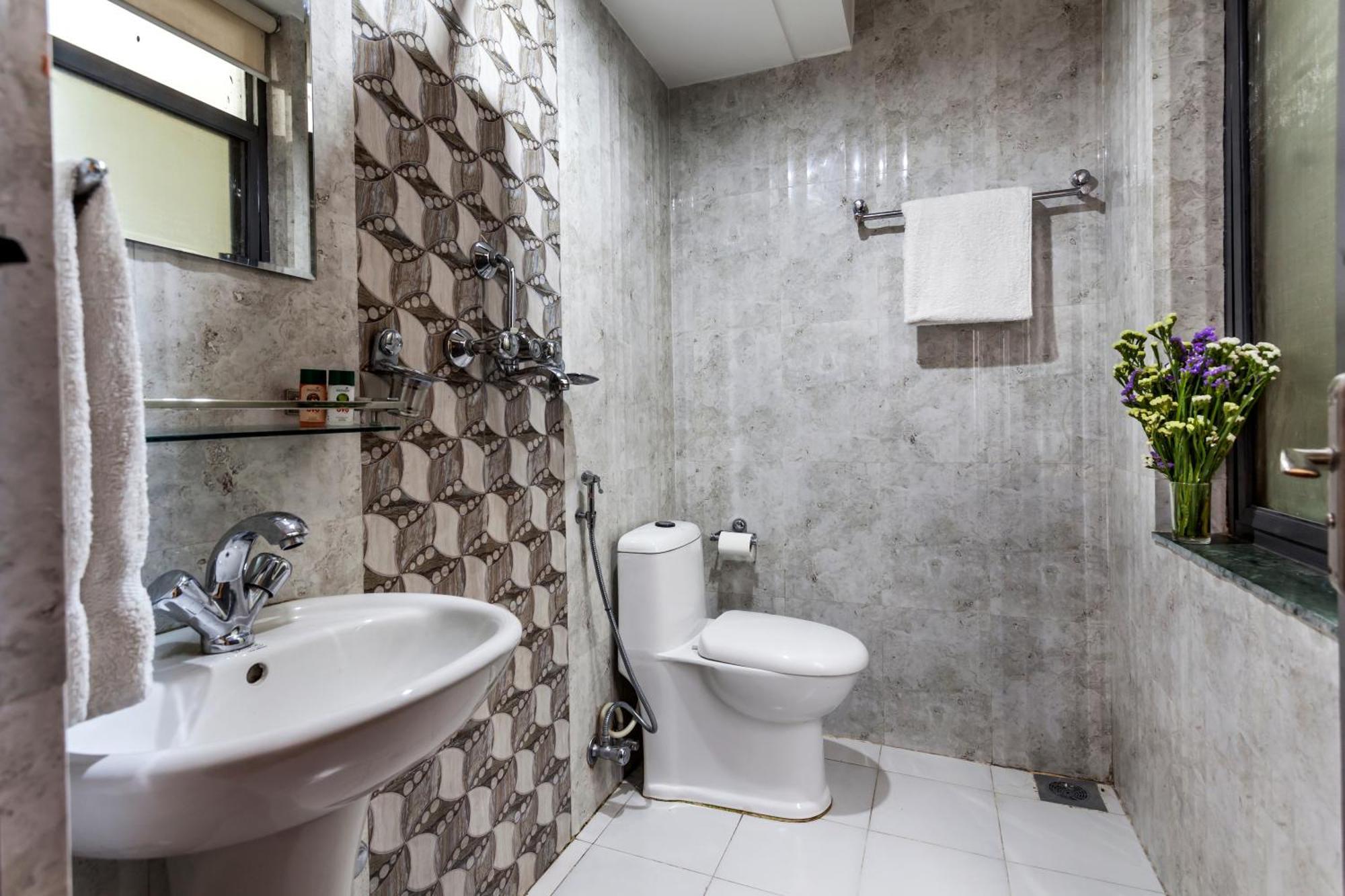 קטמנדו Oyo 123 Hotel Prince Plaza מראה חיצוני תמונה
