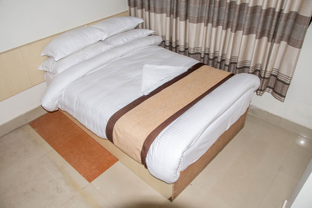 קטמנדו Oyo 123 Hotel Prince Plaza מראה חיצוני תמונה